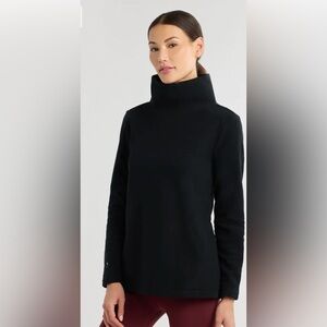 Dudley Stephen Cobble Hill Vello Fleece Black Turtleneck. M. NWOT